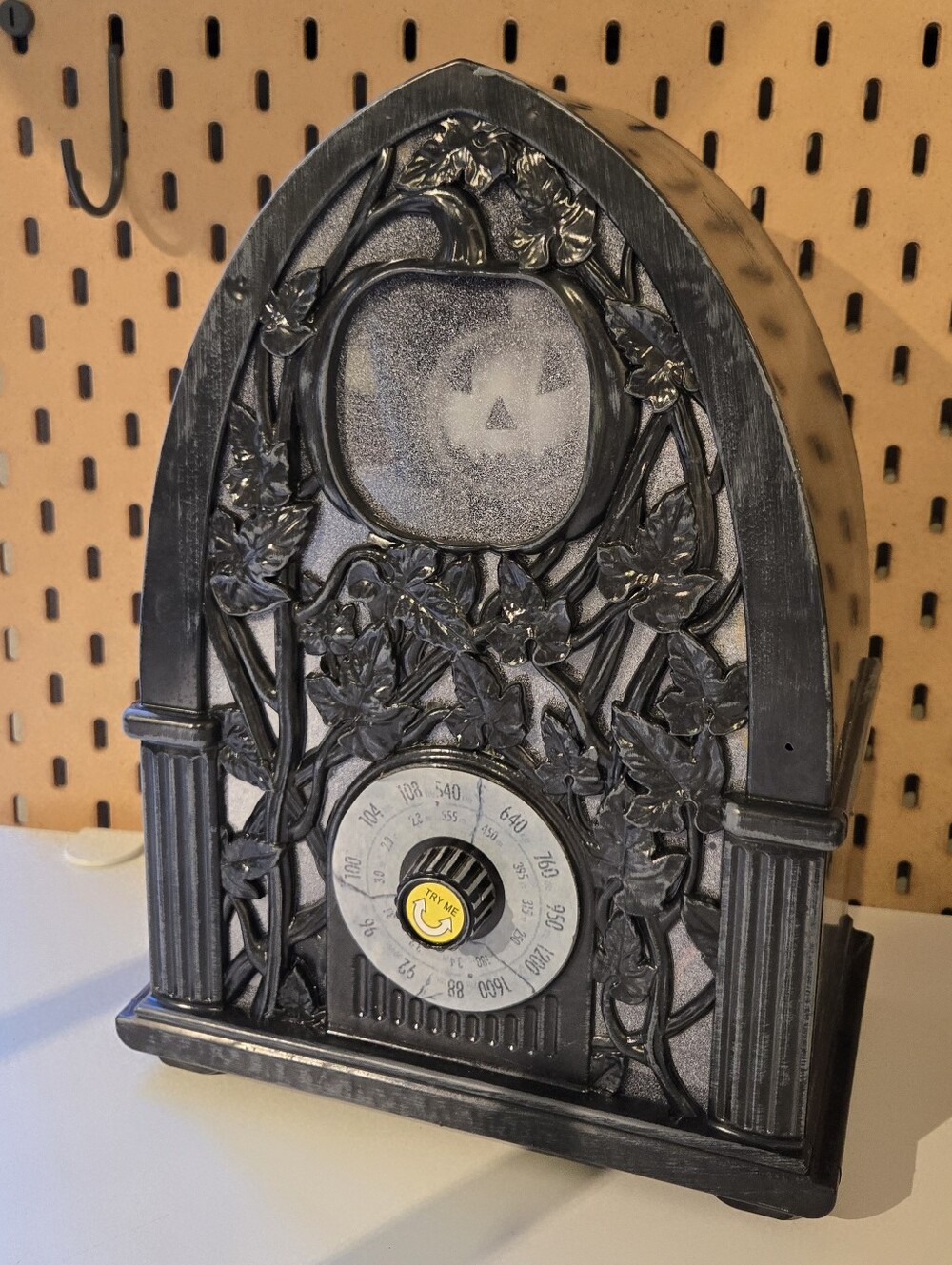 Gemmy Pumpkin Jack-O-Lantern Radio Haunted Halloween Gothic Light/music 2020